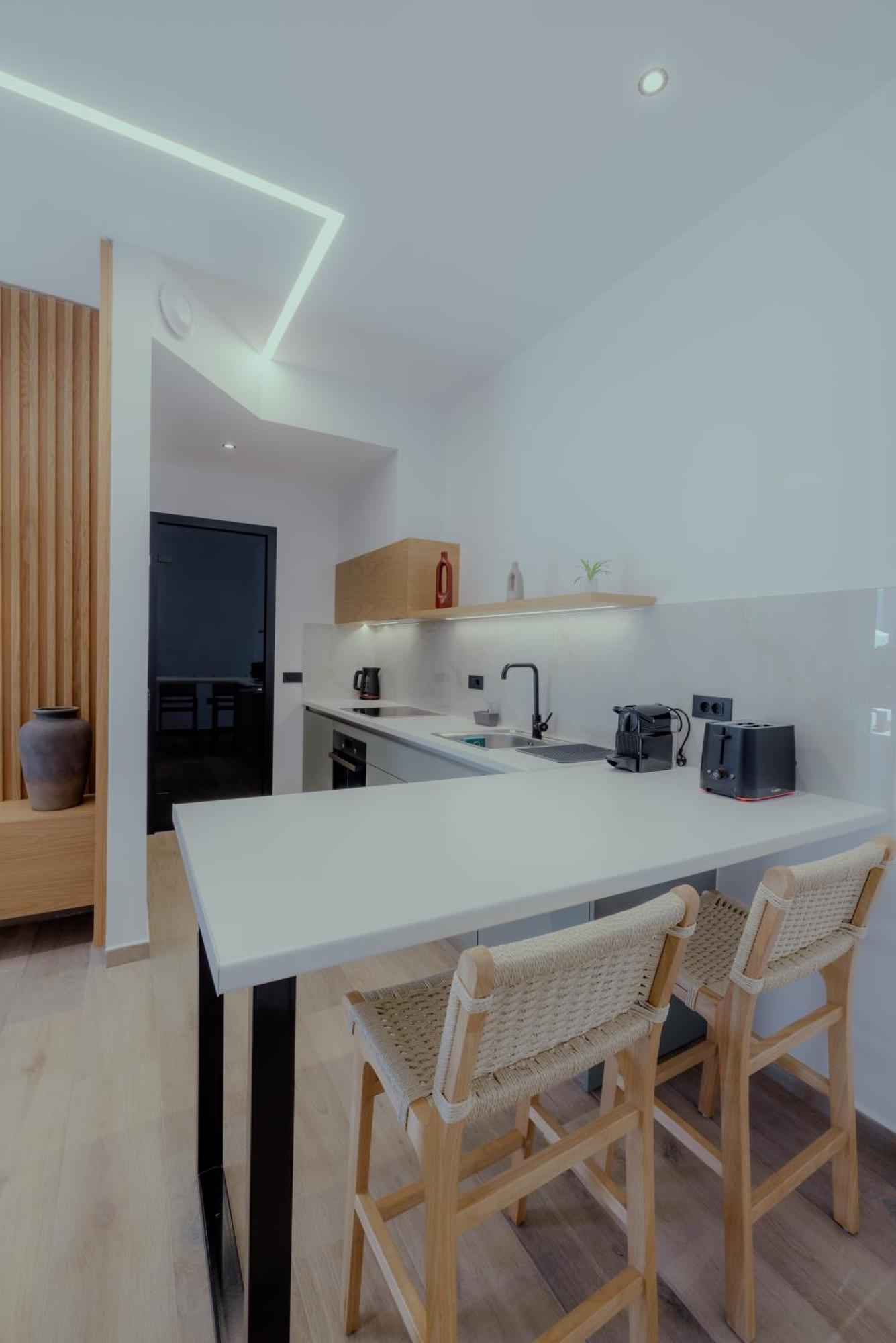 Niama Luxury Apartments Нафплион Экстерьер фото